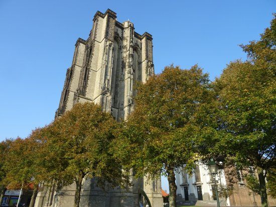 Sint-Lievensmonstertoren